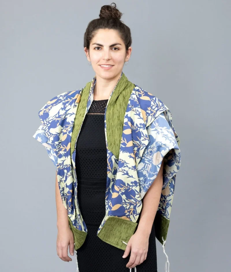 green cotton tallit bag set with blue pomegranates