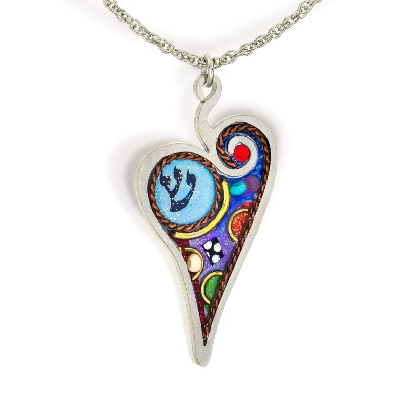 heart shaped shin necklace seeka jewelry